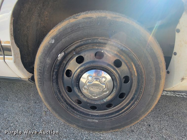 image for item IE9250 2009 Ford Crown Victoria Police Interceptor