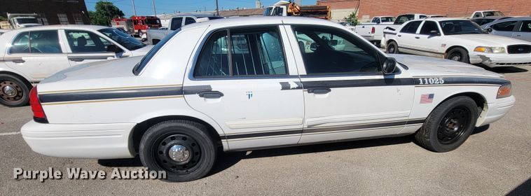 image for item IE9251 2011 Ford Crown Victoria Police Interceptor