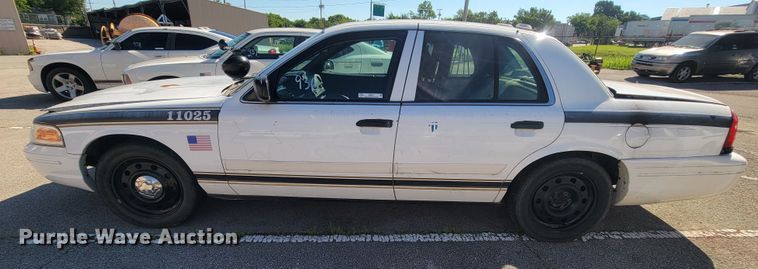 image for item IE9251 2011 Ford Crown Victoria Police Interceptor