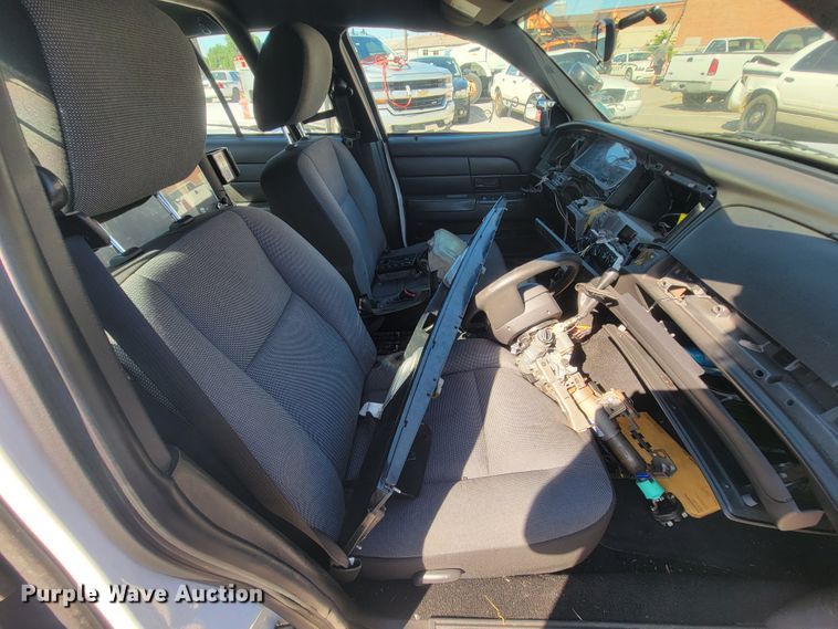 image for item IE9251 2011 Ford Crown Victoria Police Interceptor