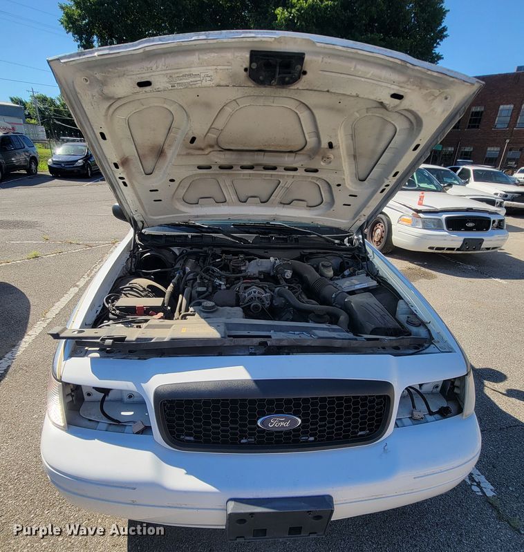 image for item IE9251 2011 Ford Crown Victoria Police Interceptor