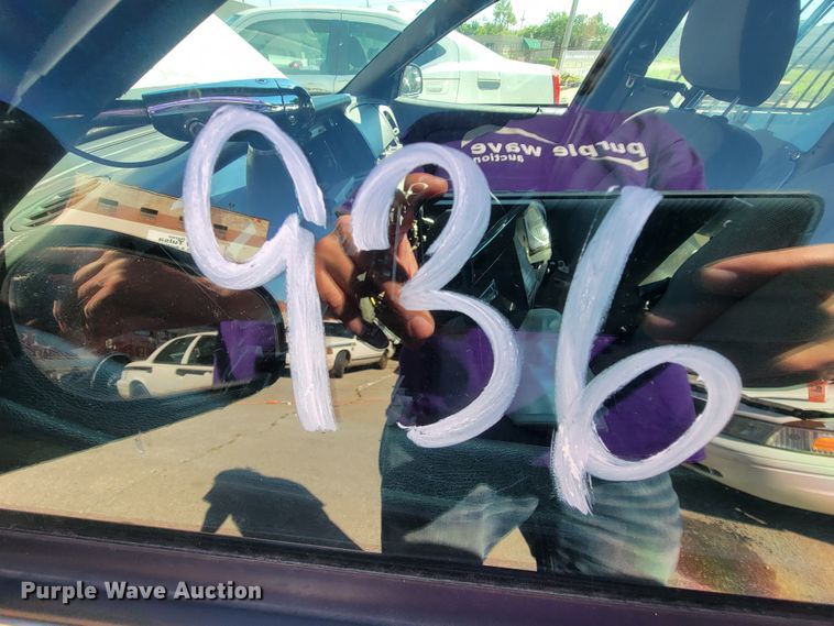 image for item IE9251 2011 Ford Crown Victoria Police Interceptor