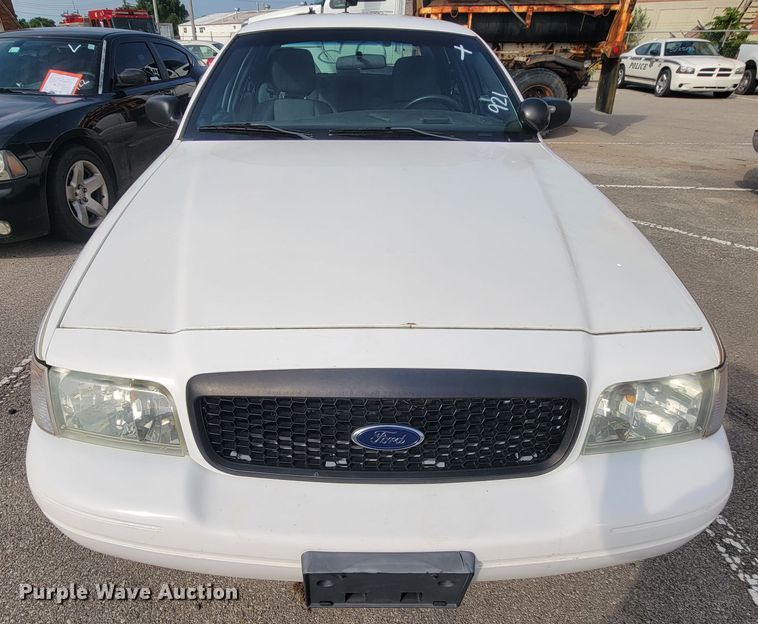 image for item IE9257 2011 Ford Crown Victoria Police Interceptor