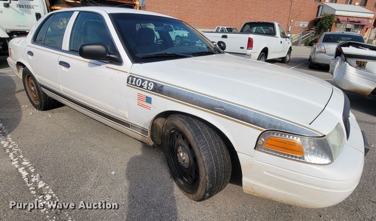 image for item IE9257 2011 Ford Crown Victoria Police Interceptor