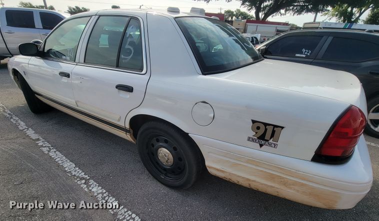 image for item IE9257 2011 Ford Crown Victoria Police Interceptor
