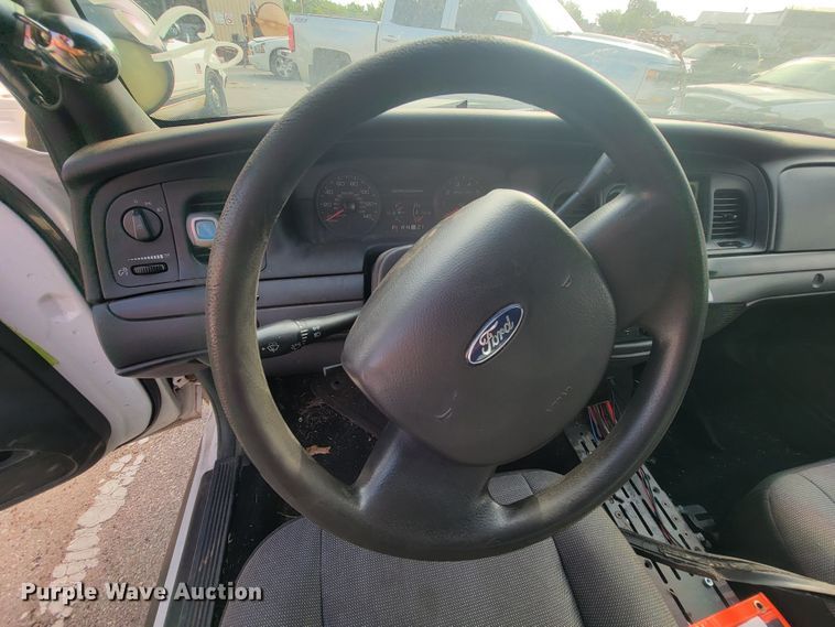 image for item IE9257 2011 Ford Crown Victoria Police Interceptor