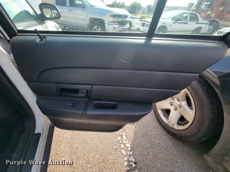 image for item IE9257 2011 Ford Crown Victoria Police Interceptor