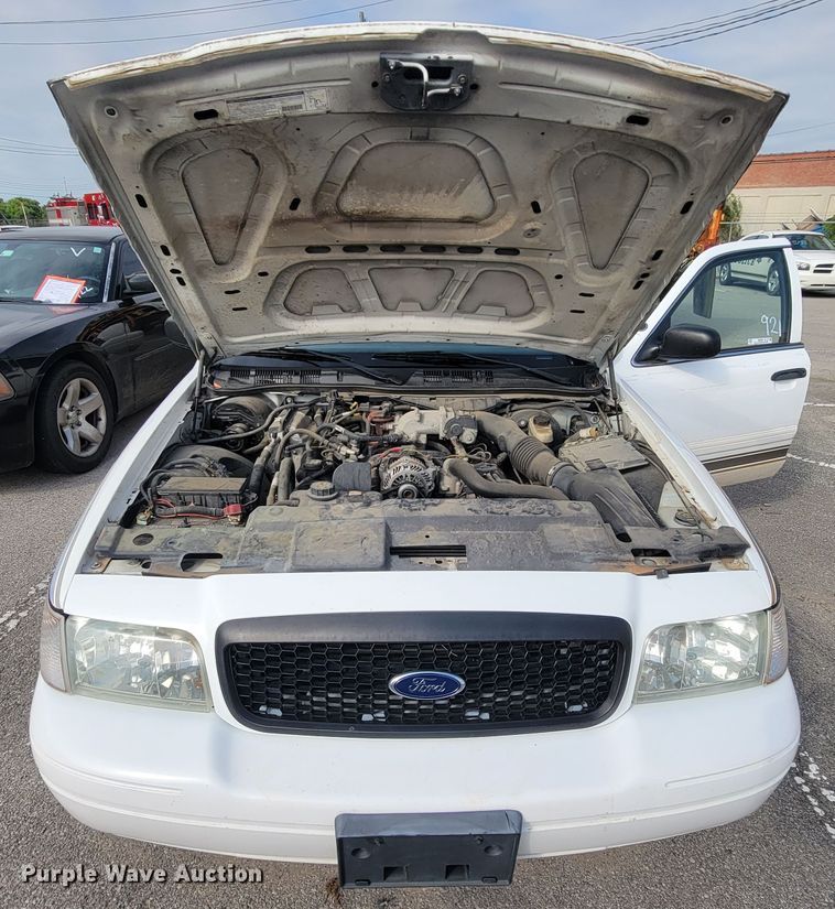 image for item IE9257 2011 Ford Crown Victoria Police Interceptor