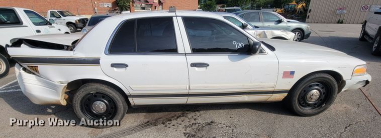 image for item IE9258 2011 Ford Crown Victoria Police Interceptor
