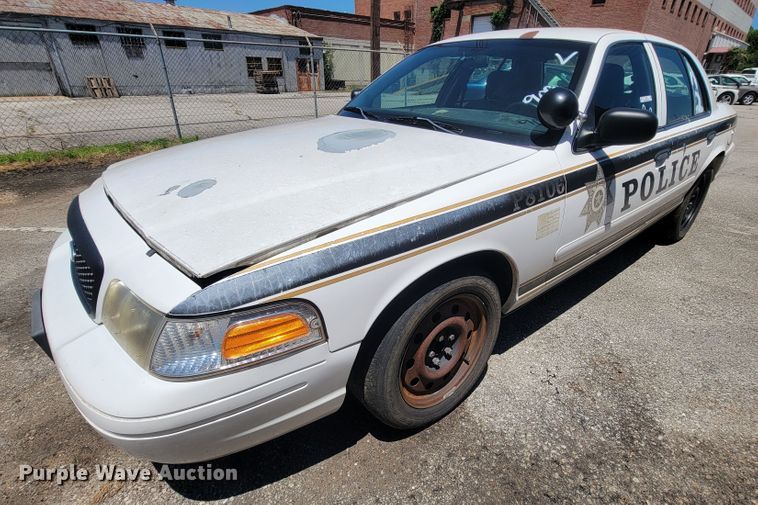 image for item IE9273 2008 Ford Crown Victoria Police Interceptor