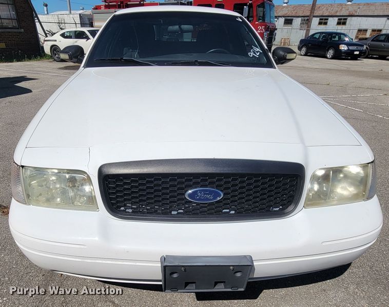 image for item IE9274 2011 Ford Crown Victoria Police Interceptor