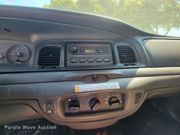 image for item IE9274 2011 Ford Crown Victoria Police Interceptor