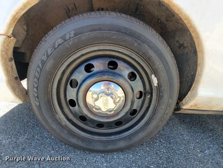 image for item IE9274 2011 Ford Crown Victoria Police Interceptor