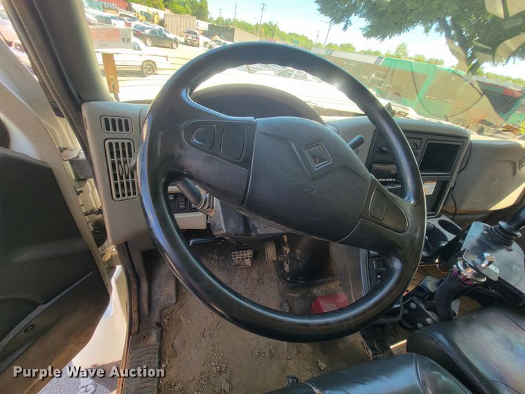 image for item IE9276 2011 International WorkStar 7400  dump truck