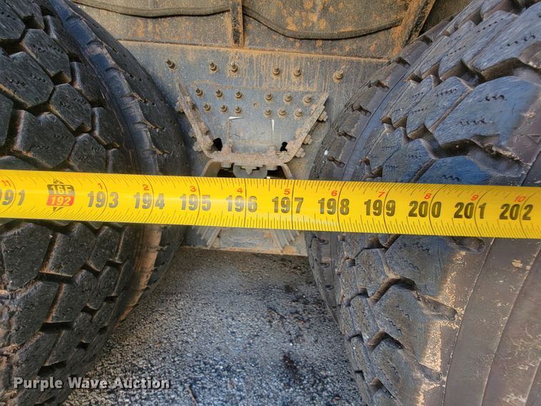 image for item IE9276 2011 International WorkStar 7400  dump truck