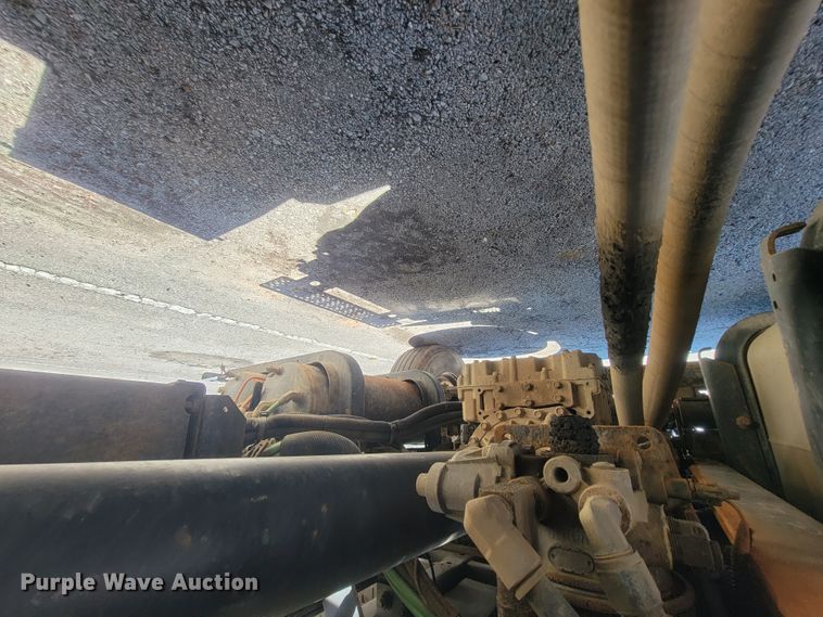 image for item IE9276 2011 International WorkStar 7400  dump truck