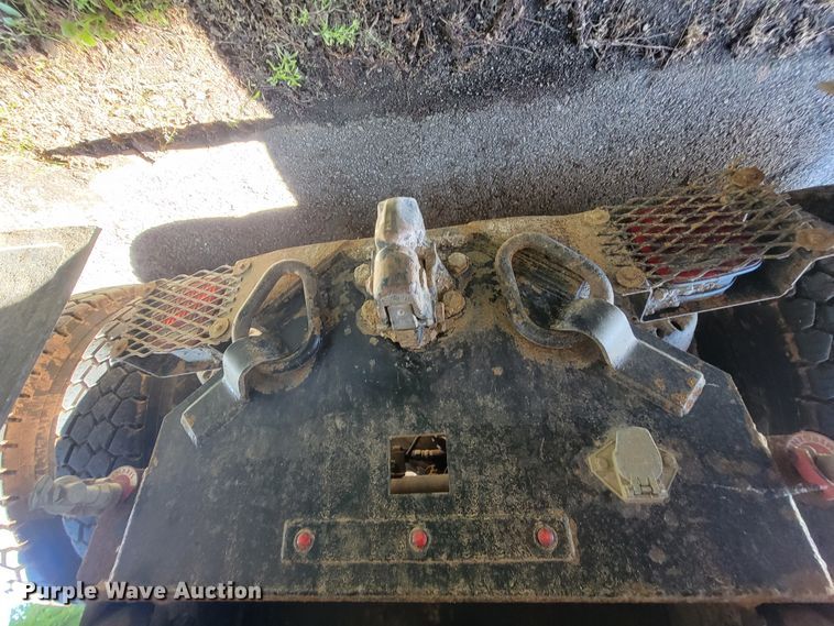 image for item IE9276 2011 International WorkStar 7400  dump truck