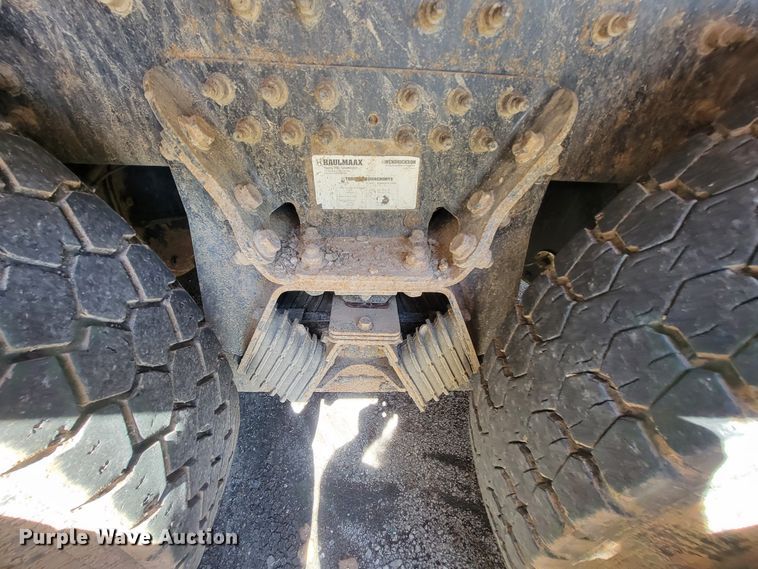 image for item IE9276 2011 International WorkStar 7400  dump truck