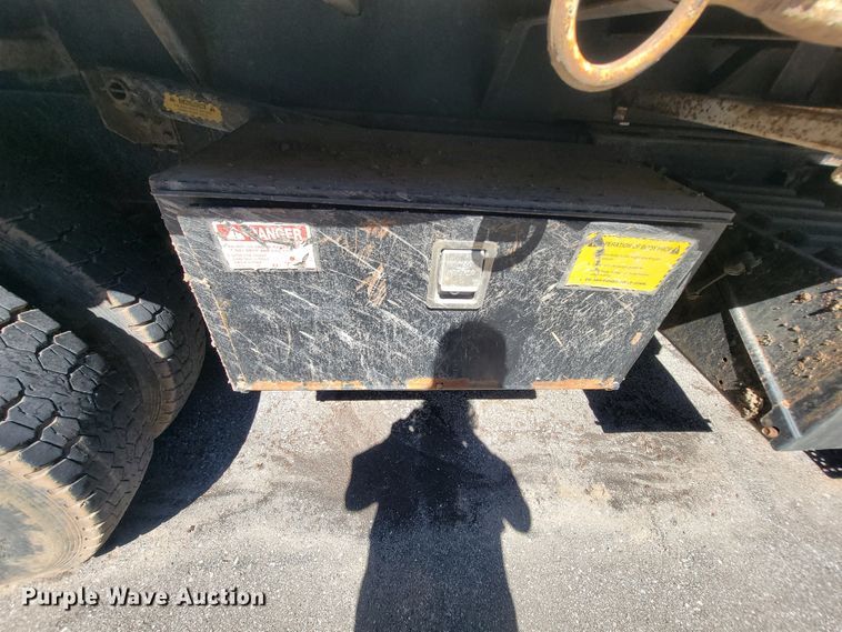 image for item IE9276 2011 International WorkStar 7400  dump truck