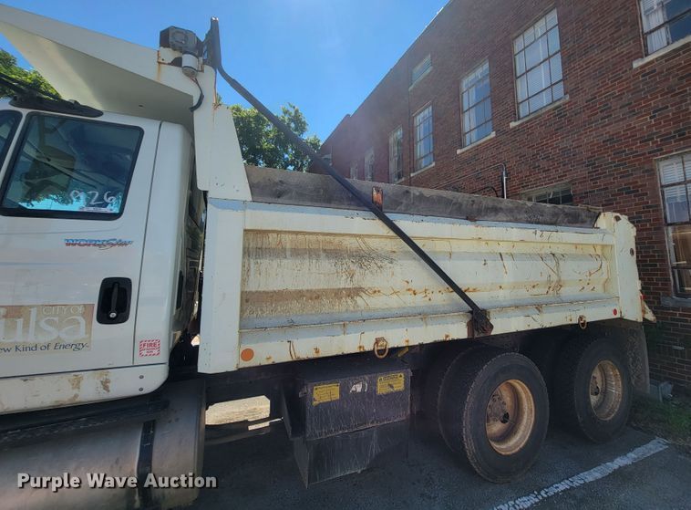 image for item IE9276 2011 International WorkStar 7400  dump truck