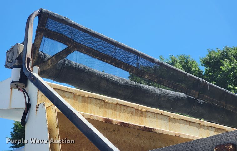 image for item IE9276 2011 International WorkStar 7400  dump truck