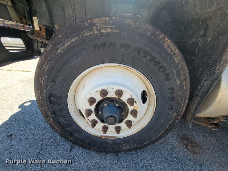 image for item IE9276 2011 International WorkStar 7400  dump truck