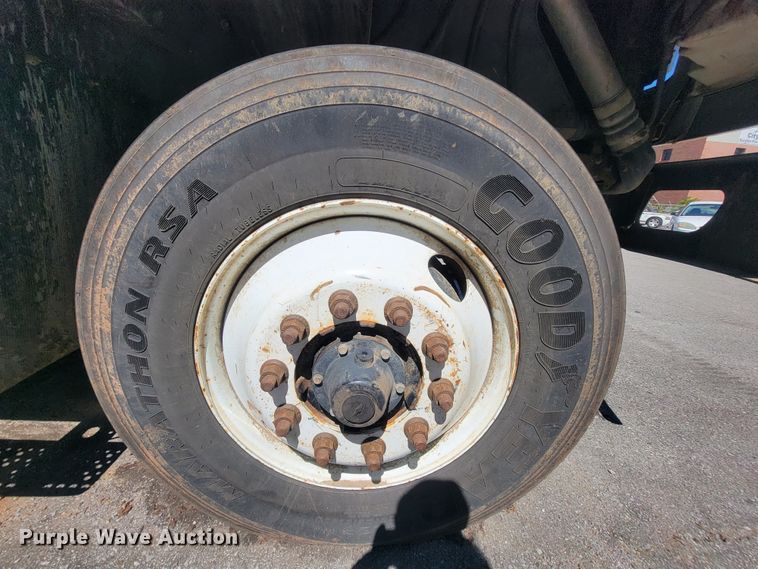 image for item IE9276 2011 International WorkStar 7400  dump truck