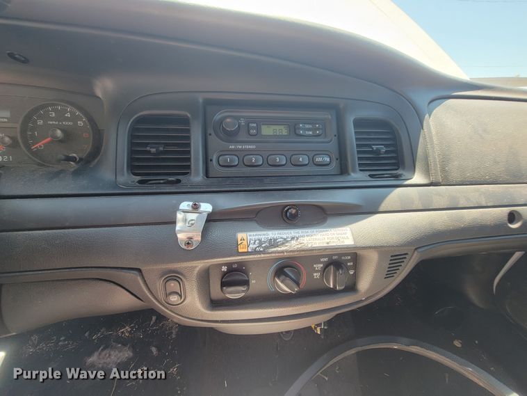 image for item IE9277 2009 Ford Crown Victoria Police Interceptor