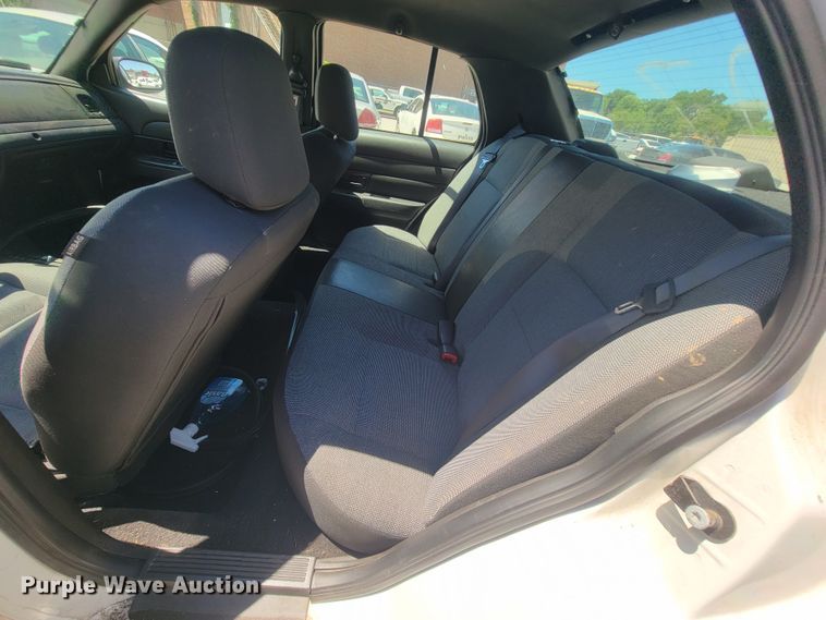 image for item IE9277 2009 Ford Crown Victoria Police Interceptor