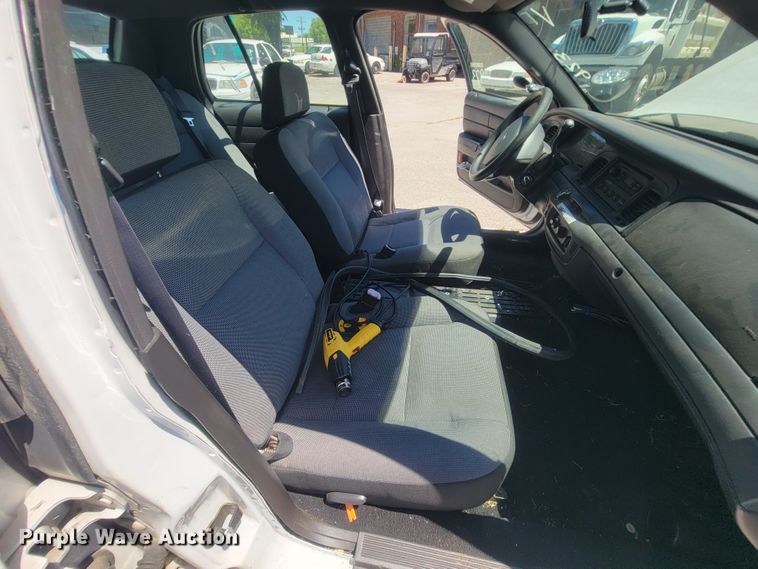 image for item IE9277 2009 Ford Crown Victoria Police Interceptor