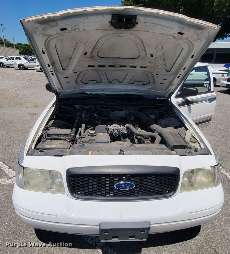 image for item IE9277 2009 Ford Crown Victoria Police Interceptor