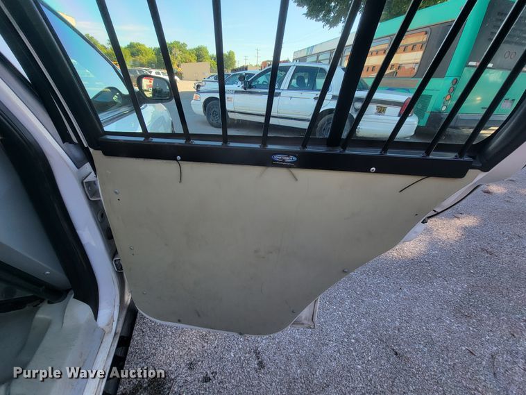 image for item IE9283 2011 Ford Crown Victoria Police Interceptor