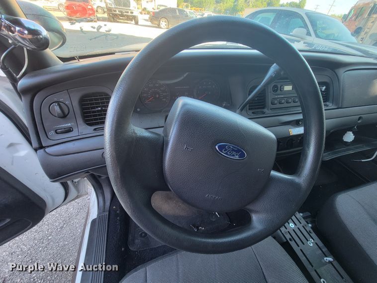 image for item IE9286 2011 Ford Crown Victoria Police Interceptor