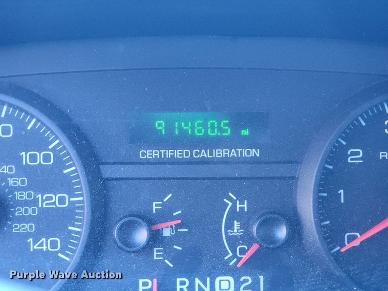 image for item IE9286 2011 Ford Crown Victoria Police Interceptor