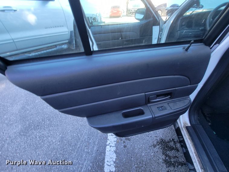 image for item IE9286 2011 Ford Crown Victoria Police Interceptor