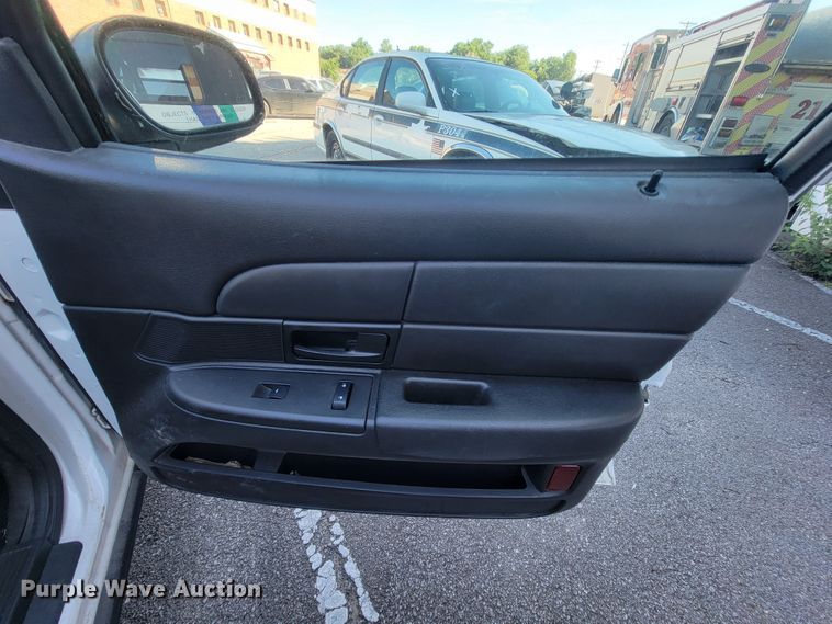 image for item IE9286 2011 Ford Crown Victoria Police Interceptor