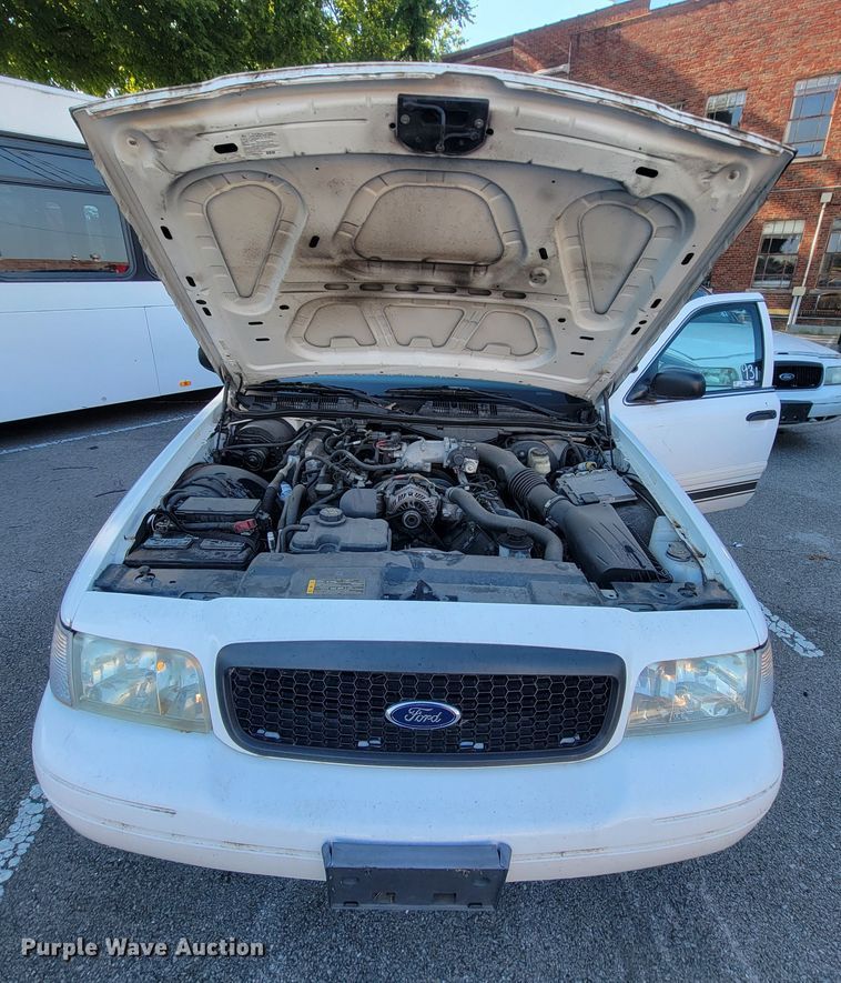 image for item IE9286 2011 Ford Crown Victoria Police Interceptor