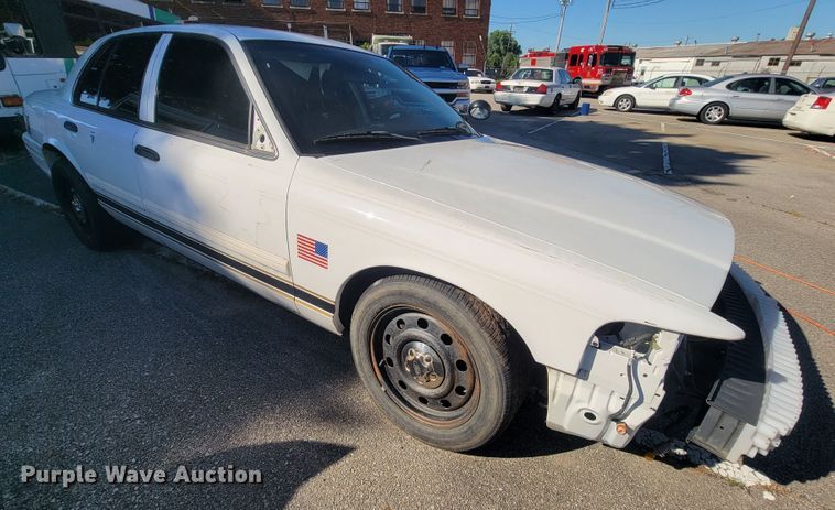 image for item IE9288 2011 Ford Crown Victoria Police Interceptor