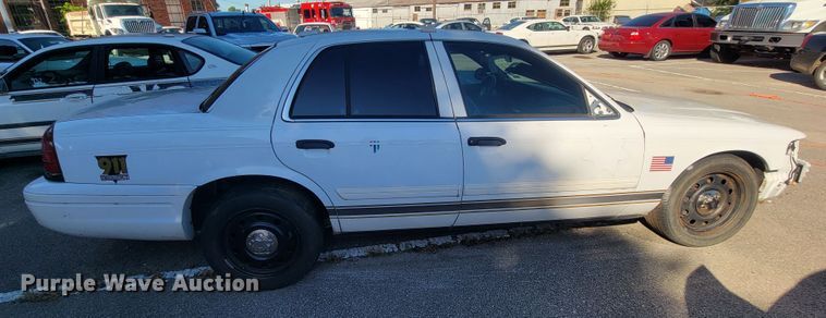 image for item IE9288 2011 Ford Crown Victoria Police Interceptor