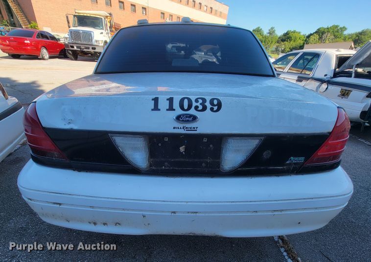 image for item IE9288 2011 Ford Crown Victoria Police Interceptor