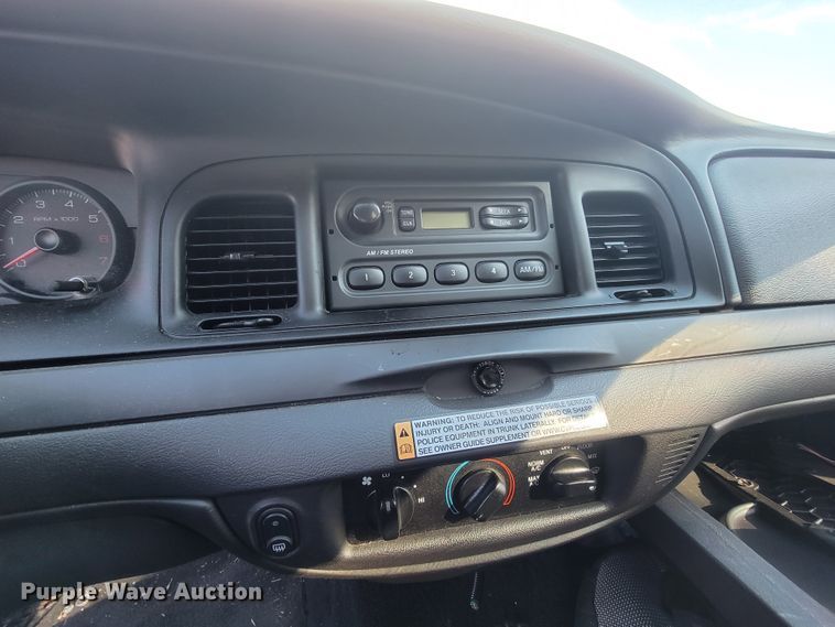 image for item IE9288 2011 Ford Crown Victoria Police Interceptor