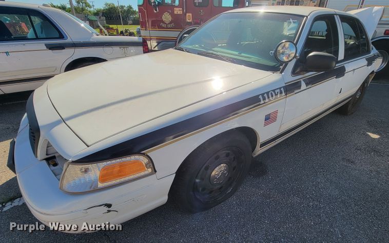image for item IE9289 2011 Ford Crown Victoria Police Interceptor