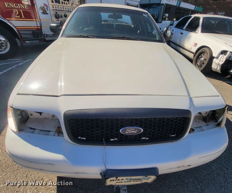 image for item IE9289 2011 Ford Crown Victoria Police Interceptor