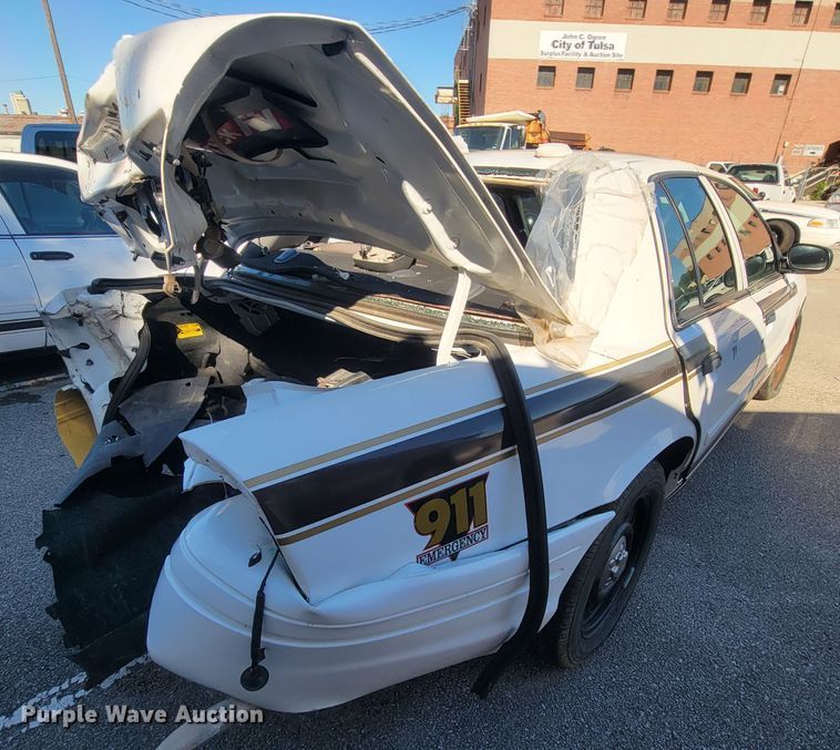 image for item IE9289 2011 Ford Crown Victoria Police Interceptor