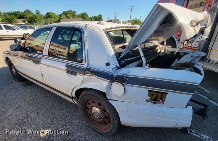 image for item IE9289 2011 Ford Crown Victoria Police Interceptor