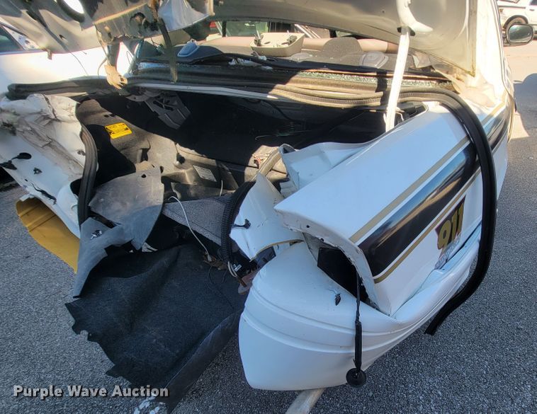 image for item IE9289 2011 Ford Crown Victoria Police Interceptor