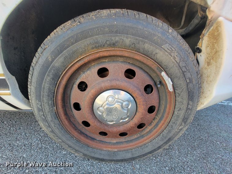 image for item IE9289 2011 Ford Crown Victoria Police Interceptor