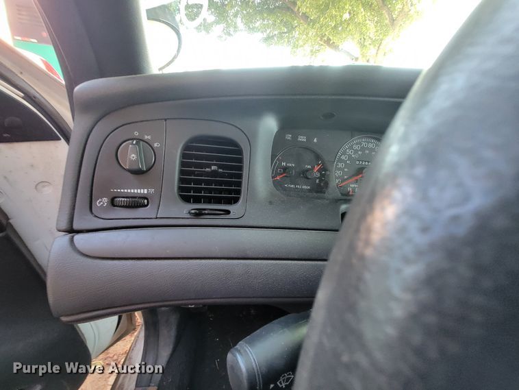 image for item IE9290 2005 Ford Crown Victoria Police Interceptor