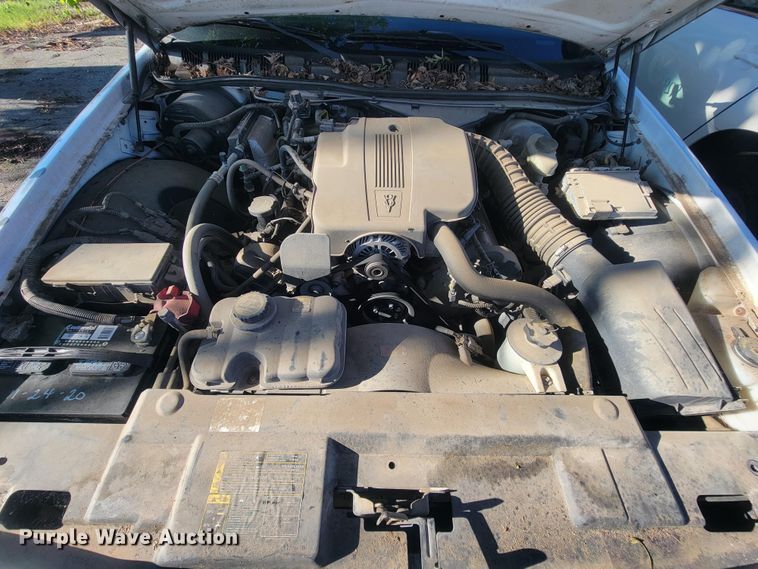 image for item IE9290 2005 Ford Crown Victoria Police Interceptor