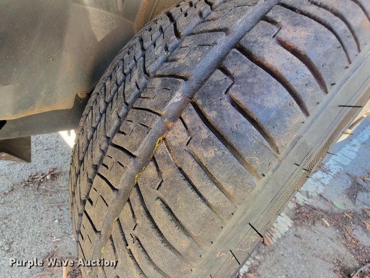 image for item IE9290 2005 Ford Crown Victoria Police Interceptor